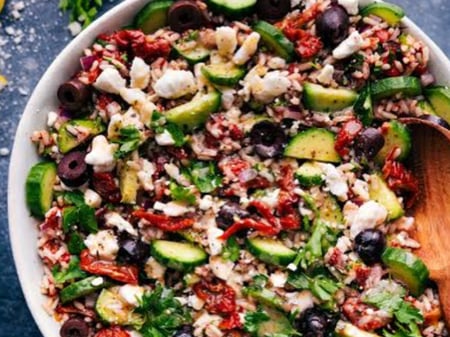 MEDITERRANEAN BROWN RICE SALAD