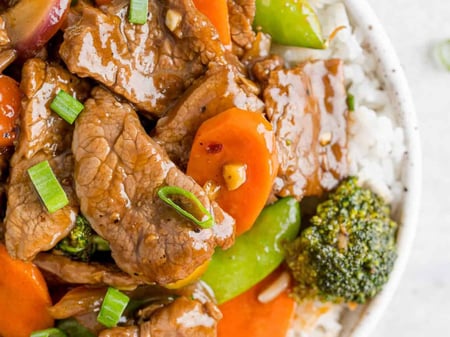 Black Bean Beef, Broccoli, Carrot, and Brown Rice | High Protein