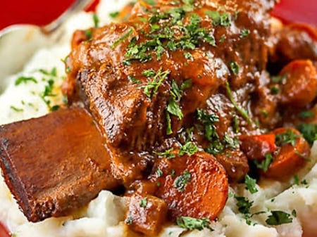 Gourmet Special: Braised Beef Spare Rib with Mash Potato & Mushroom Gravy FODMAP