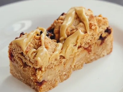 Oat Date & Caramel Slice