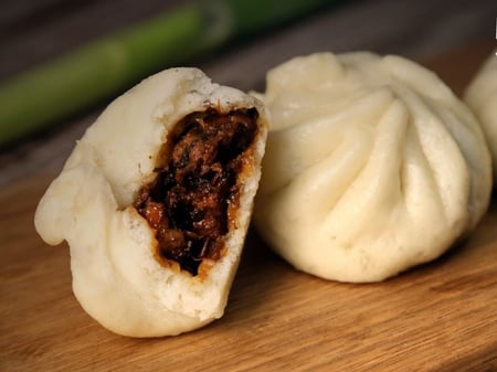 49. 梅干菜包 3个 Preserved Vegetable Bun