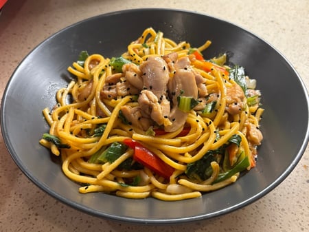 Hokkien Noodles with Chicken and Vegetables