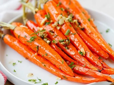 Honey glazed Dutch Carrots