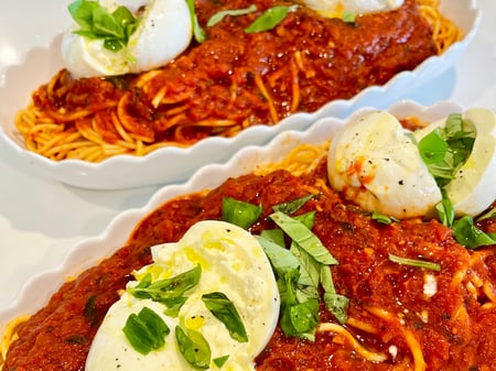 Spaghetti Al Sugo di Pomodoro (Best Seller)