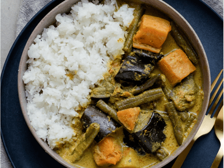 Vietnamese Yellow Curry with Rice