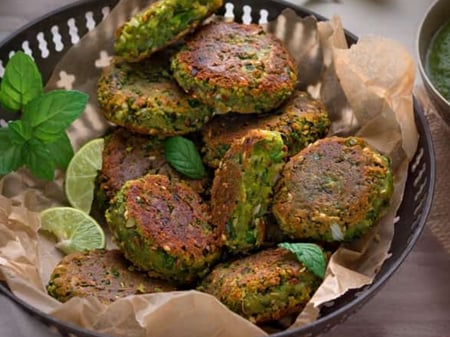 Edamame ,Spinach and Cottage cheese Kebab with paranthas