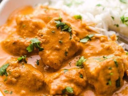 Butter chicken and steamed rice