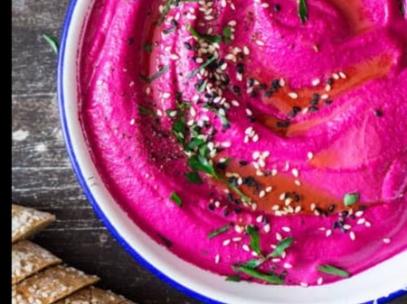 BEETROOT & WHITE BEAN DIP