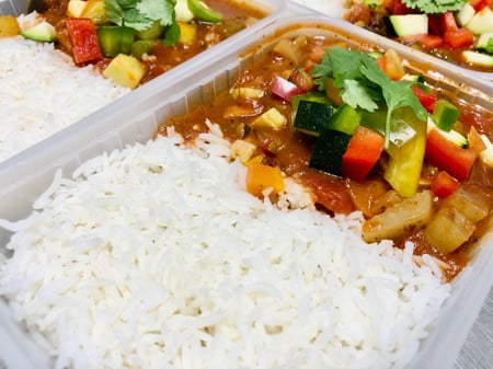 Vegan Lentil Chilli Con Carne with Steamed Rice