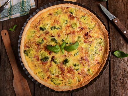 Broccoli Cheese Quiche (V)