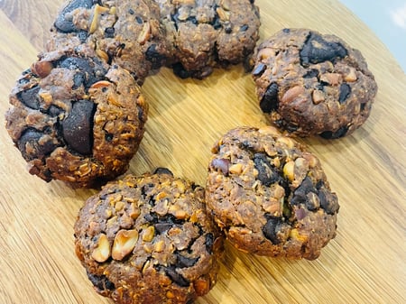 Chocolate Peanut Butter and Oat Cookies