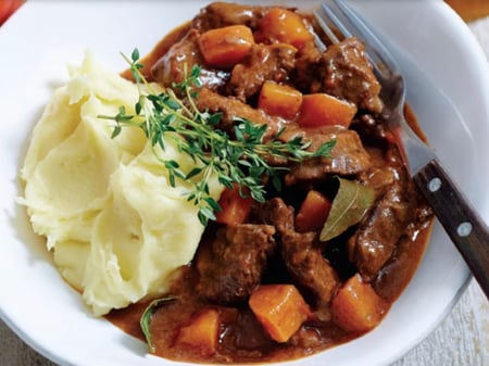 Country Beef Casserole with Mash Potato and Vegetables