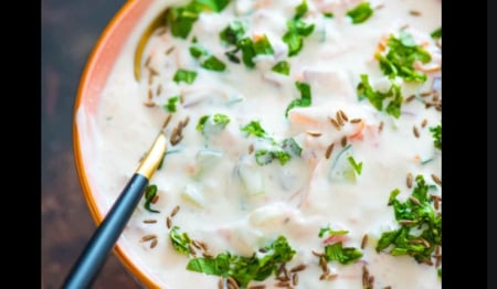 Raita (Yoghurt sauce with spices) 