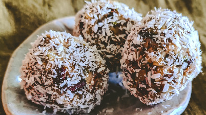 Activated Seed and Nut Bliss Balls - a nutritious treat