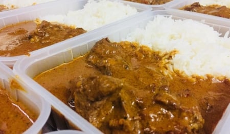 Beef Vindaloo Curry w Basmati Rice $10