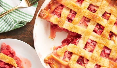 Strawberry and Rhubarb Pie