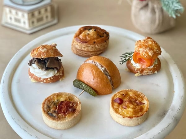 Savoury Petit Four Pack (assorted)