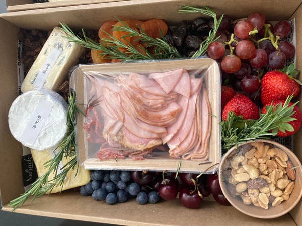 Christmas Grazing Box | Medium (4-6 people)