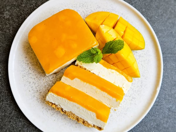 QLD MANGO & COCONUT FROZEN CHEESCAKE, MACADAMIA CRUMB