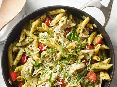 Pesto Chicken and Cherry Tomatoes Penne Pasta