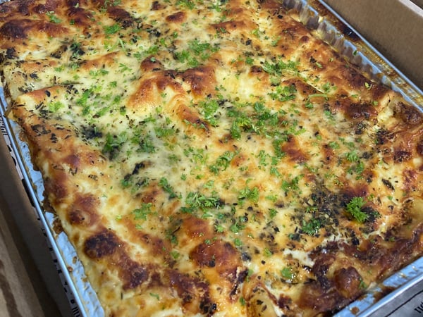 Cheesy Beef Lasagne 1kg Tray