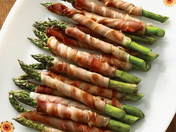 Asparagus wrapped in Prosciutto with Garlic Butter