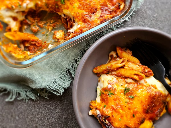 BOLOGNESE PENNE BAKE, 3 CHEESE BECAHMEL