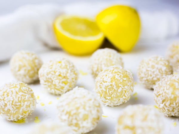 Lemon Coconut Protein Ball