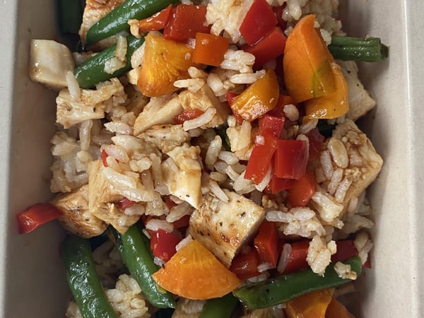 Chicken rice stirfry JW 650 Cals