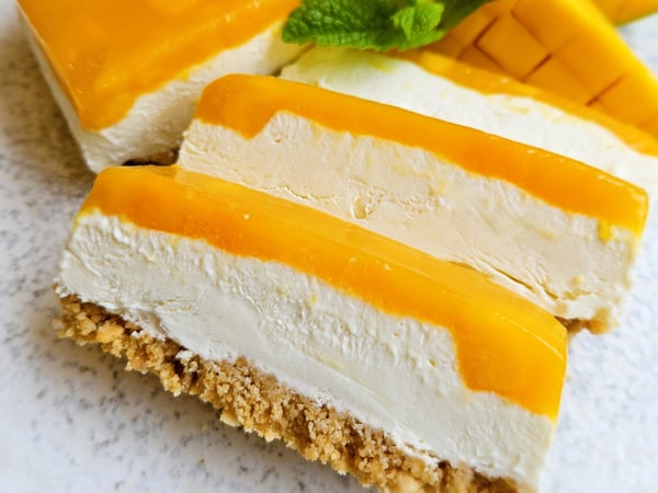 QLD MANGO & COCONUT FROZEN CHEESCAKE, MACADAMIA CRUMB