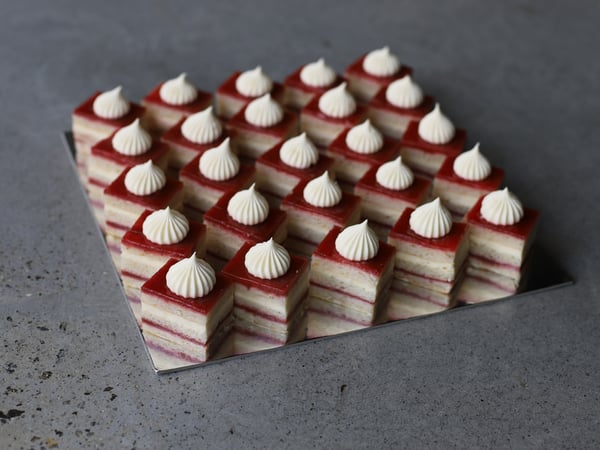 Mini - Strawberry & Lemon Opera