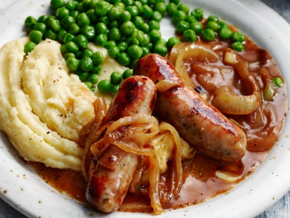 Bangers, Mash, Peas & Onion Gravy