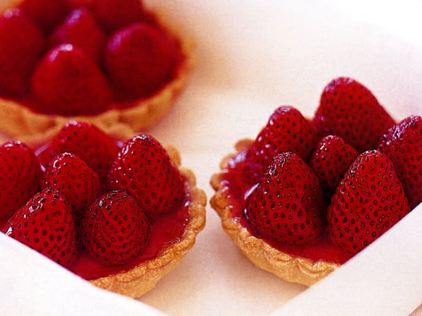 Mini Strawberry Tart (Petit Four)