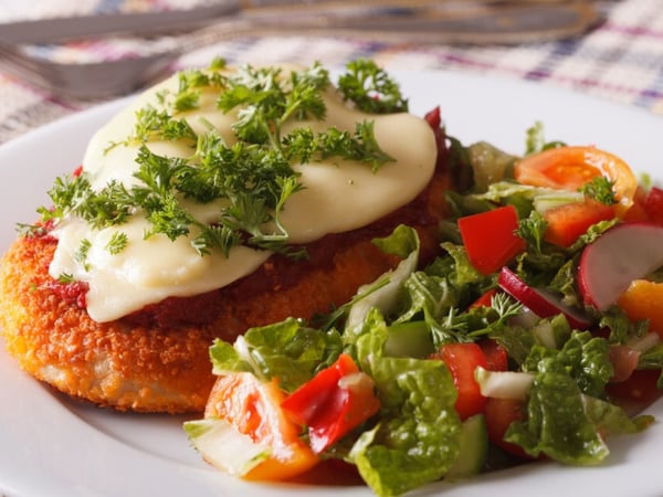 Mini Chicken Parmigiana w/ Garden Salad