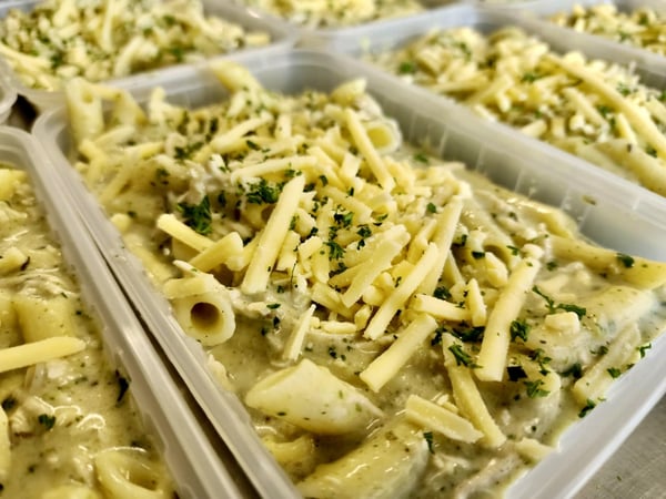 FROZEN: Broccoli, Cheese & Chicken Pasta