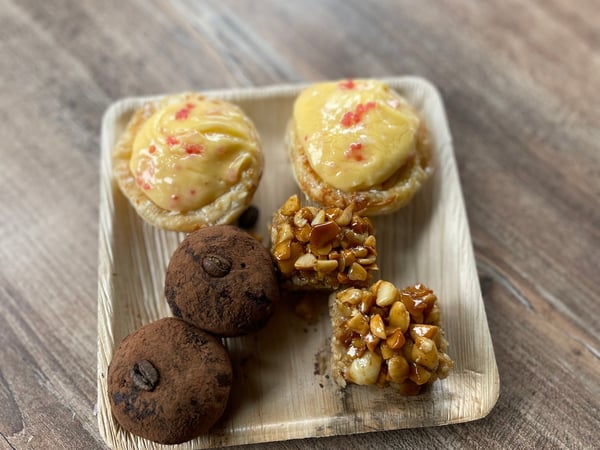 Sweet finish - Trio of Petit Fours (plate for 2)