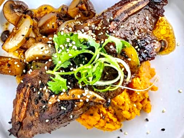 Maintain - Korean Ginger Beef Flank Steak w Sweet Potato Mash and Greens Veg