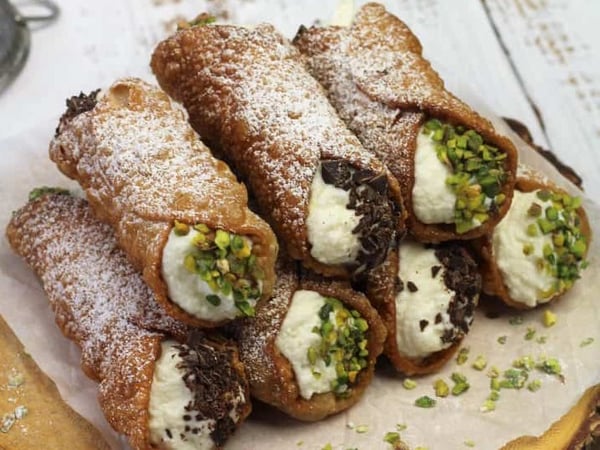 Handmade Sicilian Cannoli