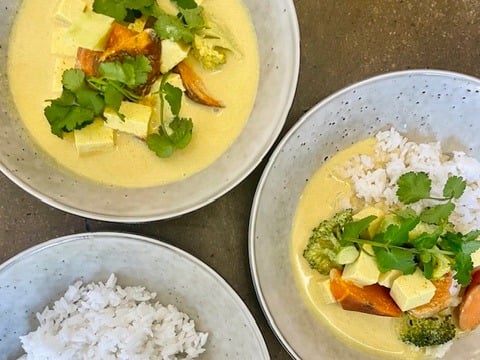 Yellow Curry of Tofu and Vegetables