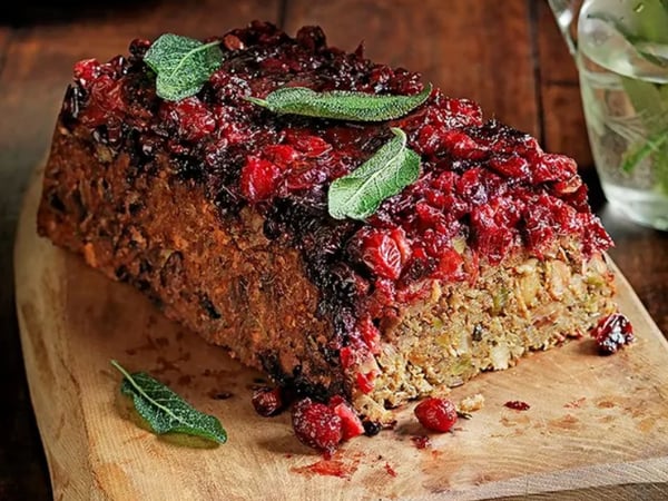 Cranberry & Pistachio Nut Loaf with Vegan Gravy