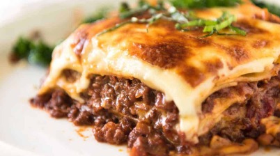 ITALIAN LASAGNE WITH BOLOGNESE RAGU - (PAR COOKED) FROZEN DOWN