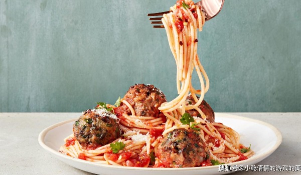 pork & fennel meatballs w pasta