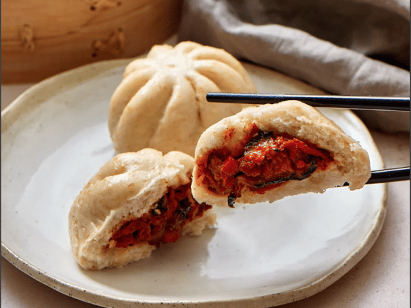 Plant-based BBQ Pork Buns | 植物性叉烧包