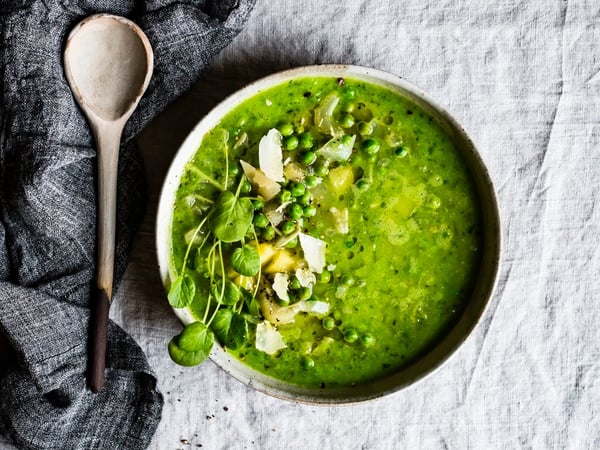 Creamy Pea & Chive Soup