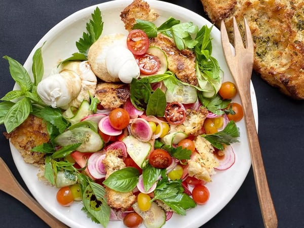 Summer Tomato Panzanella Salad with Burrata Kit