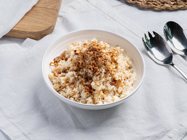 Garlic Jasmine Rice with crispy shallots and sesame oil