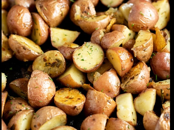 Crispy Rosemary & Garlic Roasted Potatoes