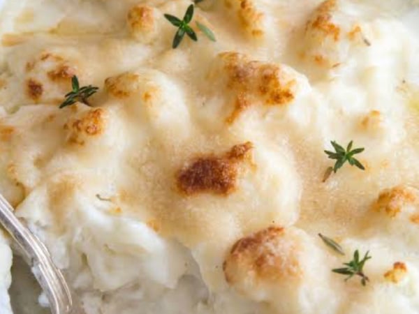 Cheesy Cauliflower Bake