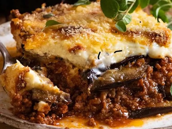 LAMB MOUSSAKA w haloumi bechemel