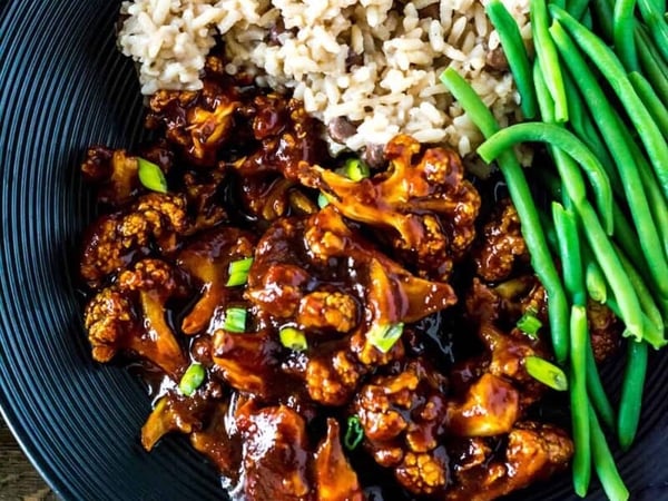 jerk cauliflower fried rice with green beans